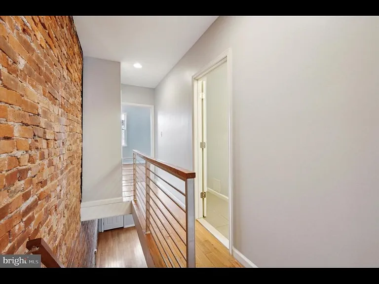 1843 Hoffman St — Photo 9