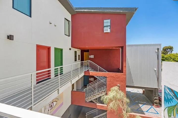 6619 Linda Vista Rd #6 — Photo 23