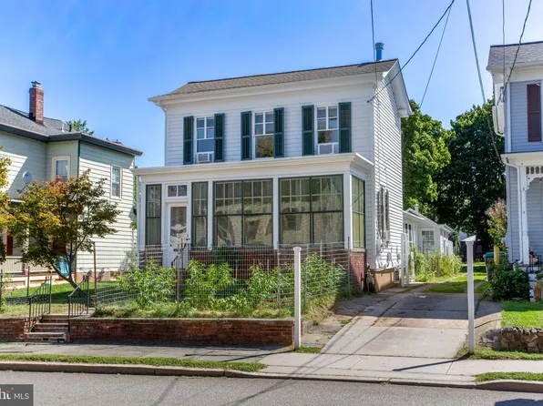 31 E Main St, Flemington, NJ 08822