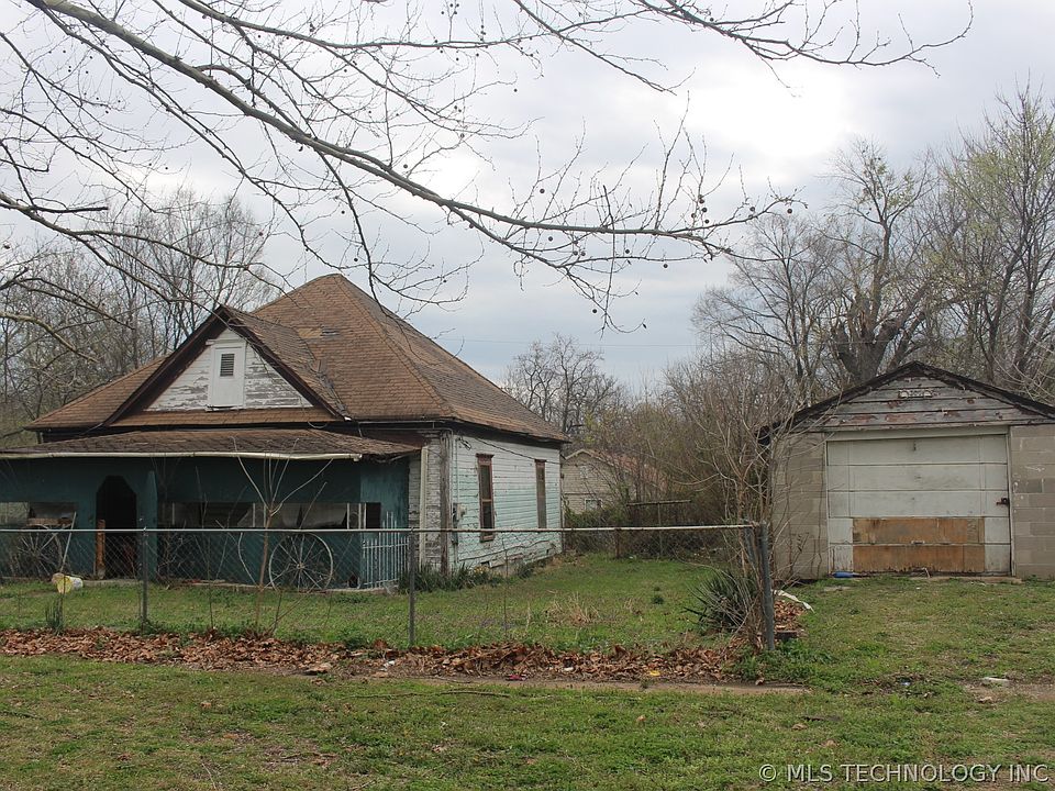 1st image of 300 Cherry St