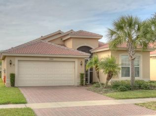 15923 Golden Lakes Dr, Wimauma, FL 33598