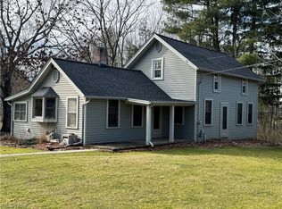 37550 Rogers Rd, Willoughby Hills, OH 44094