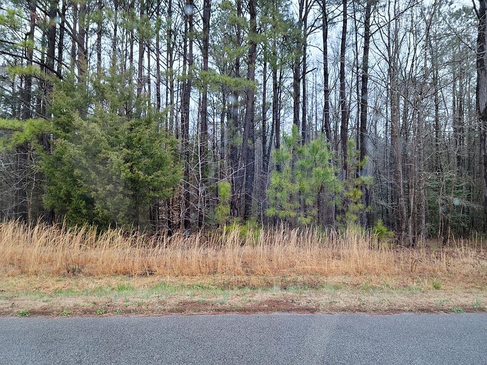 2nd image of 20 Arbor Dr