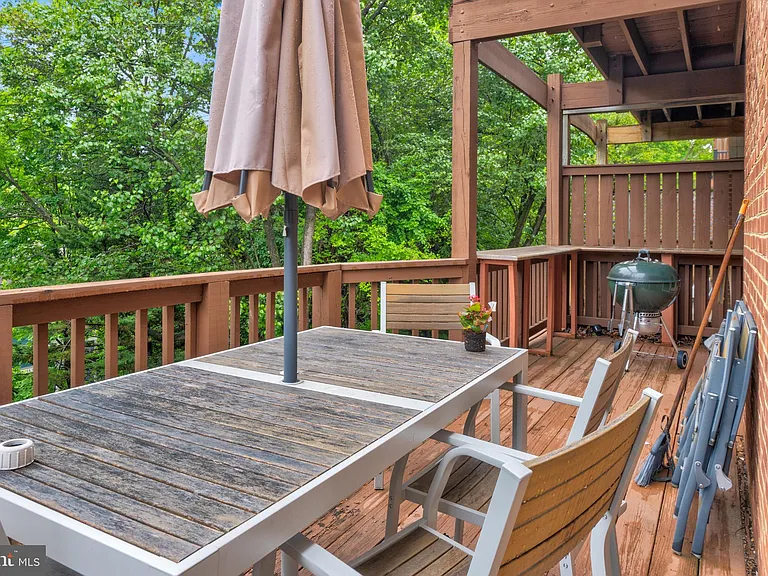 10219 Aspen Willow Dr — Photo 28