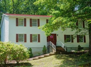 2241 Campanile Ct, East Stroudsburg, PA 18301