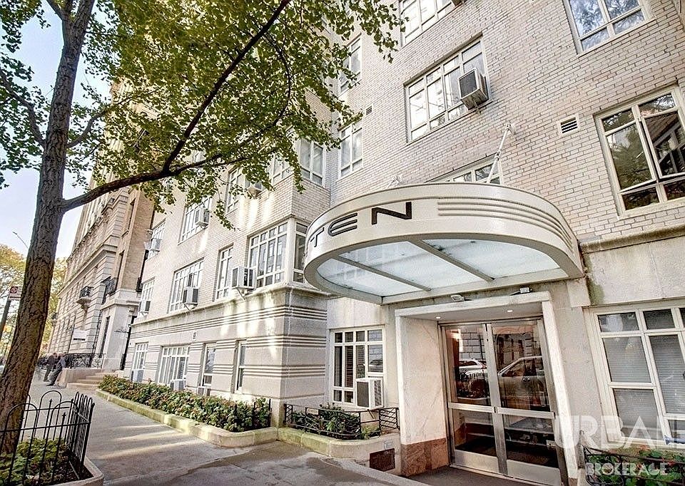 1st image of 10 W 74th St APT 8H