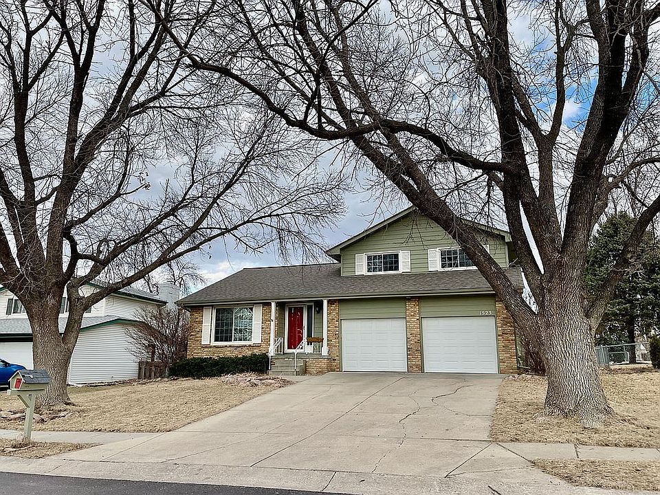 1st image of 1523 Applewood Dr