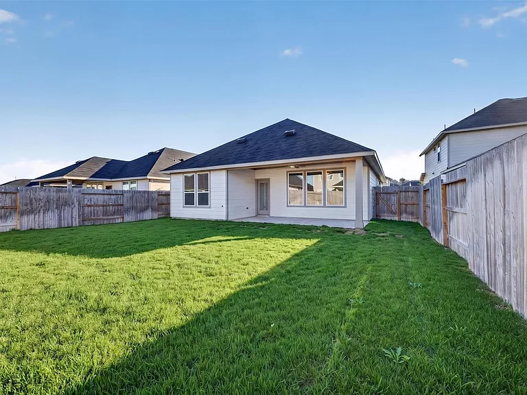 21827 Blue Daisy Ct — Photo 26