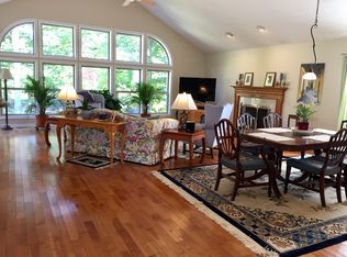 7777 High Wind Dr, Powell, OH 43065