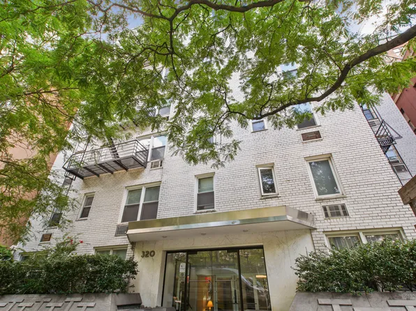 320 East 35th Street 2H image 9 of 9