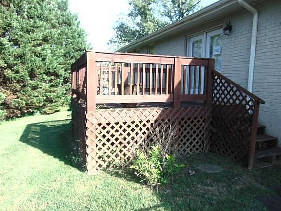 4th image of 149 Lakeside Park Dr
