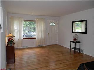 5th image of 904 Leawood Dr