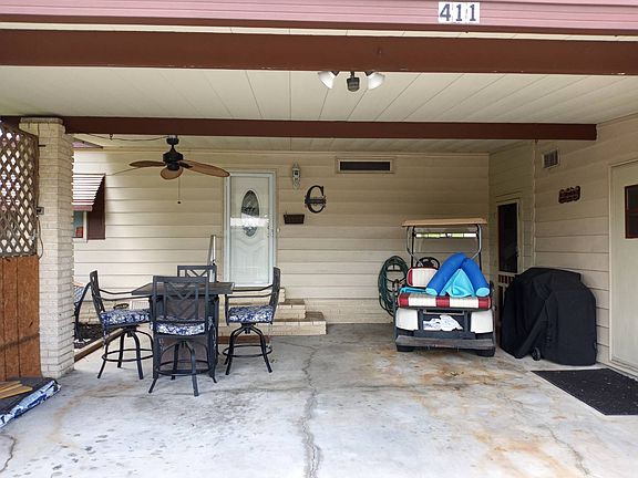 4th image of 411 S Edgewater Dr