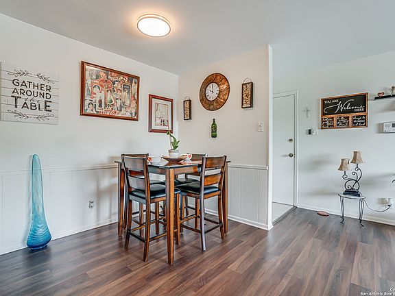 3rd image of 223 W SILVER SANDS DR #6