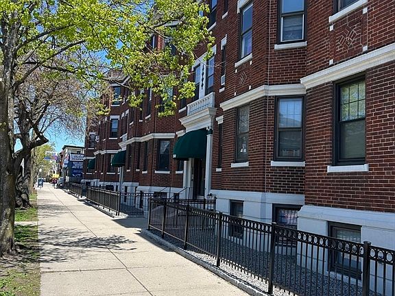2nd image of 1568 Commonwealth Ave APT 12