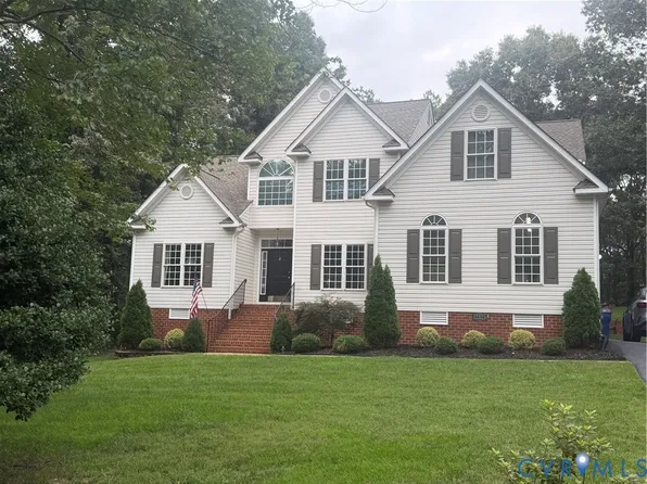 12325 Petersburg St, Chester, VA 23831