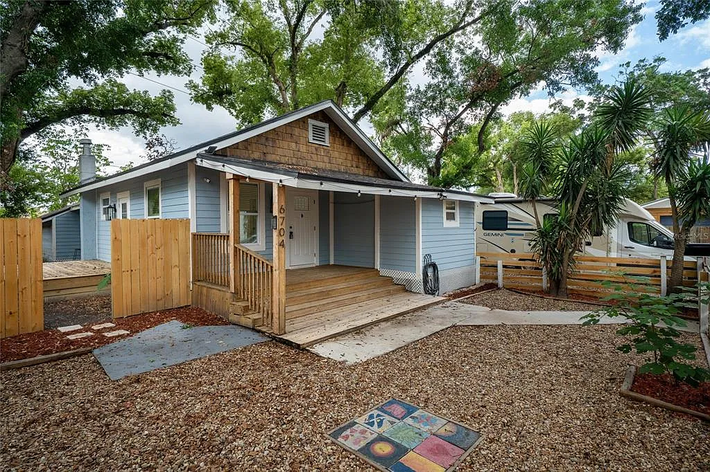 3 bed, 3.0 bath, 1412 sqft, $2,600 — Photo 1
