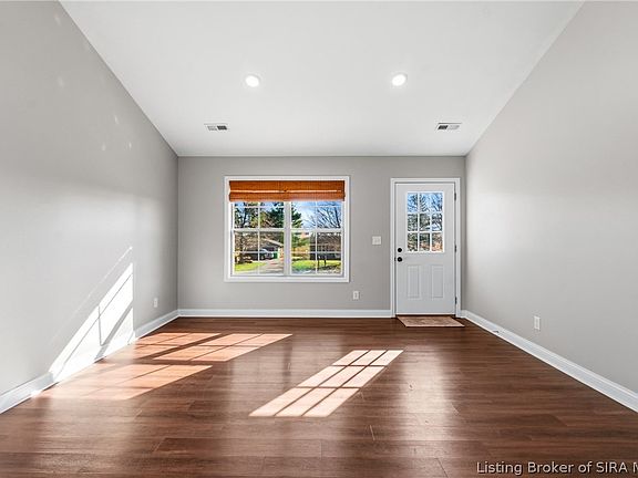 5th image of 8420 Jill Circle NW