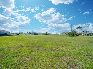 4119 NW 37th St, Cape Coral, FL 33993