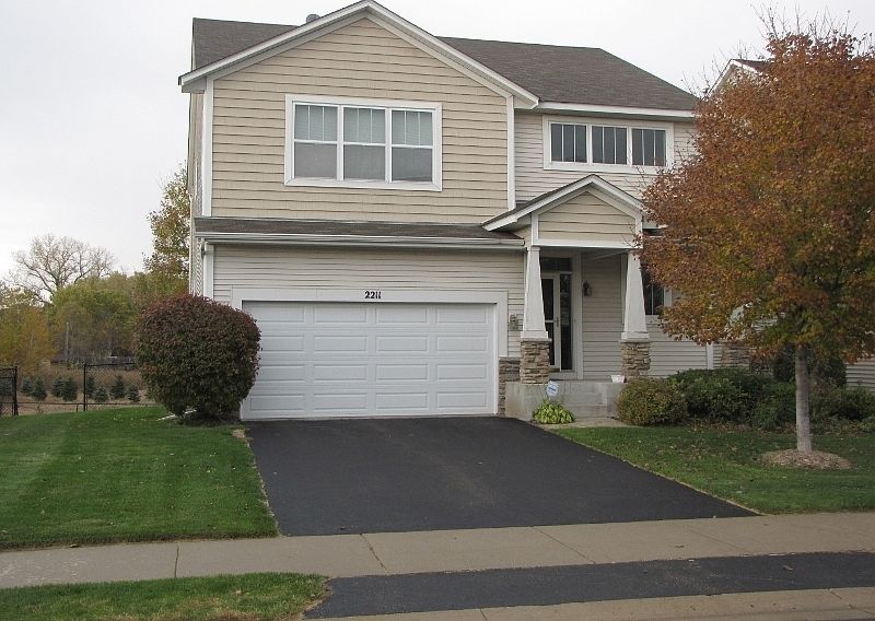 1st image of 2211 119th Ave NE