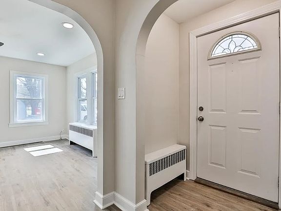 3rd image of 139 Greeley St #A