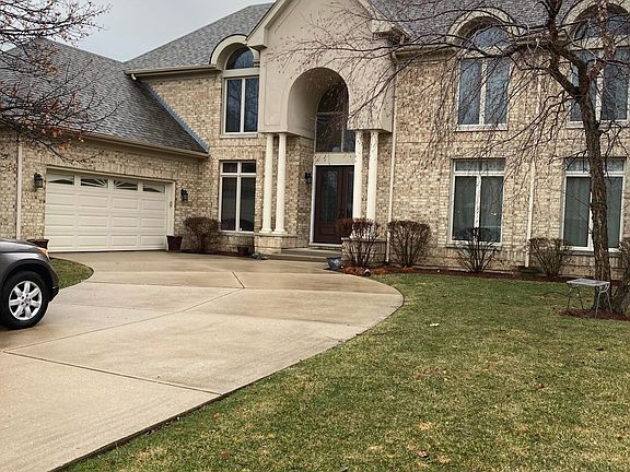 2nd image of 821 Pinto Ln #1