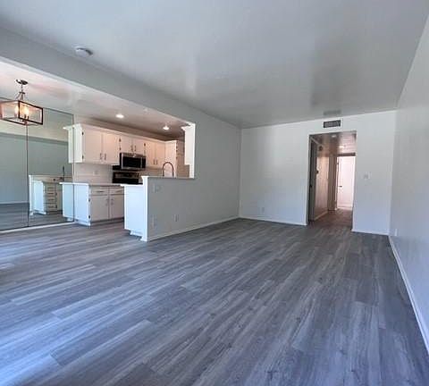 2nd image of 1273 Landsburn Cir