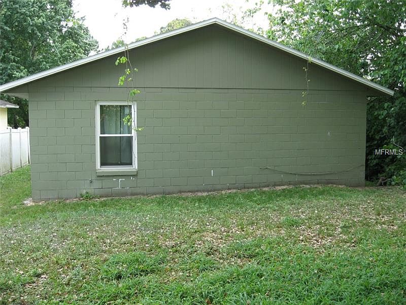 2nd image of 300 15th Ave