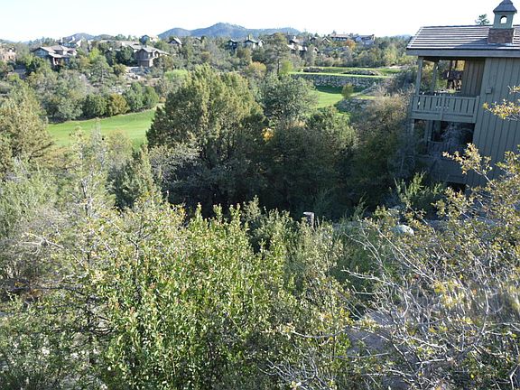4th image of 551 Lodge Trail Cir