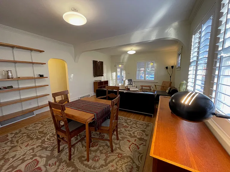Comfortable space to enjoy company.