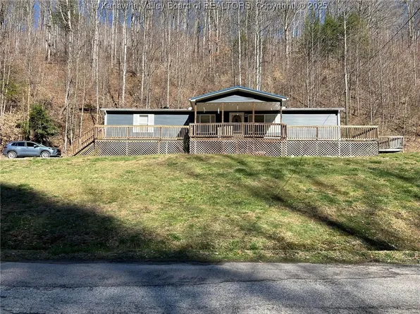 44 Brushy Frk, Alkol, WV 25501