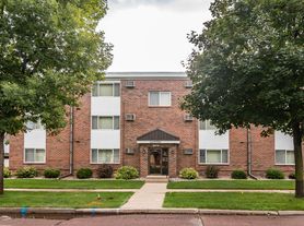 Oakridge Apartments
