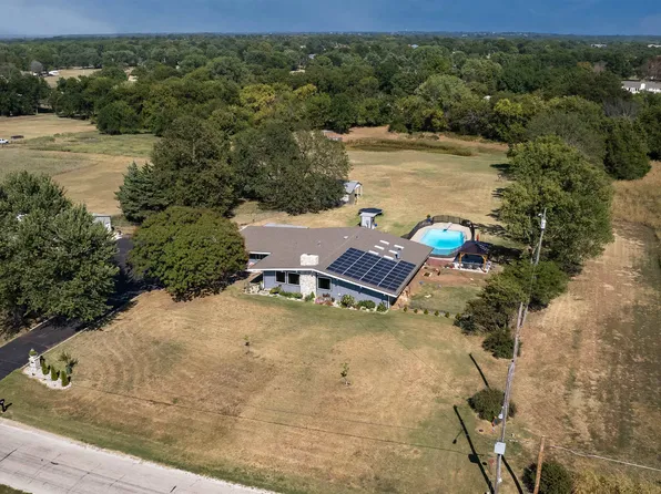 506 Lord Rd, Parkerfield, KS 67005