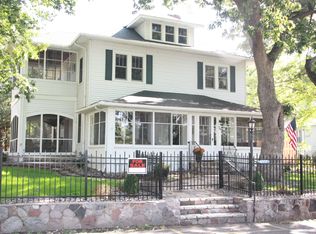 76 Quail St, Mahtomedi, MN 55115
