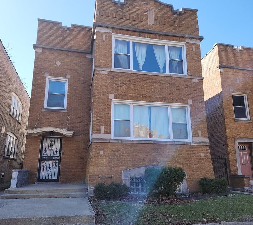 2nd image of 8222 S Peoria St