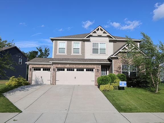 2nd image of 9819 Sonnette Cir