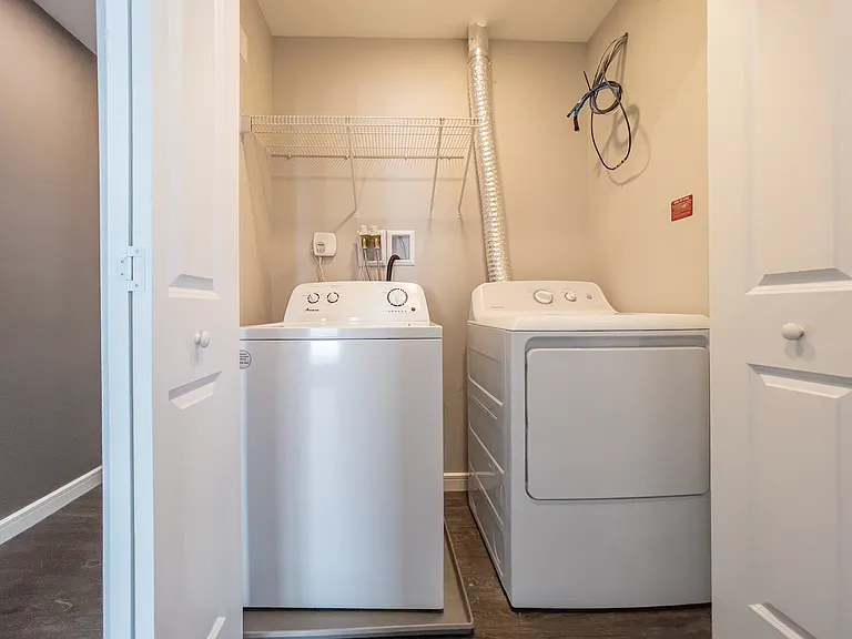 Westledge Apartments — Photo 60
