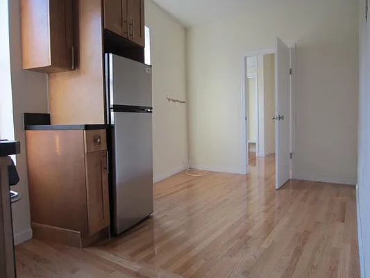 Rented by City Connections Realty | media 20