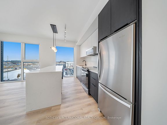 5th image of 5 York Rd #502