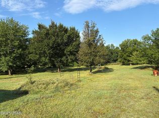 4114 N Saint Louis St, Webb City, MO 64870