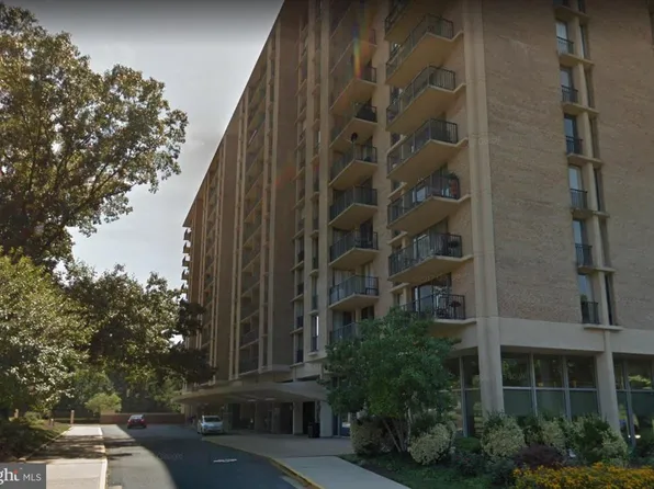 4600 S Four Mile Run Dr APT 203, Arlington, VA 22204