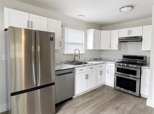 433 W Eldon St, Saint James, MO 65559