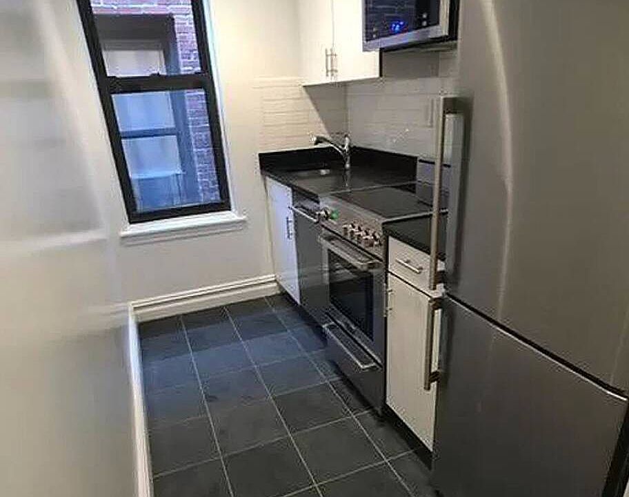 1st image of 230 E 87th St APT 5b