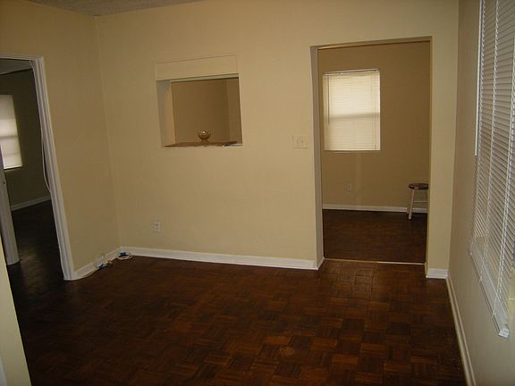 3rd image of 1362 W 14th St