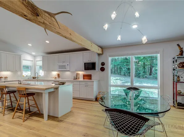 338 Lake View Trail, Fleetwood, NC 28626