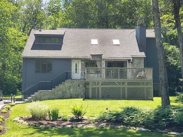 421 E Hyerdale Dr, Goshen, CT 06756