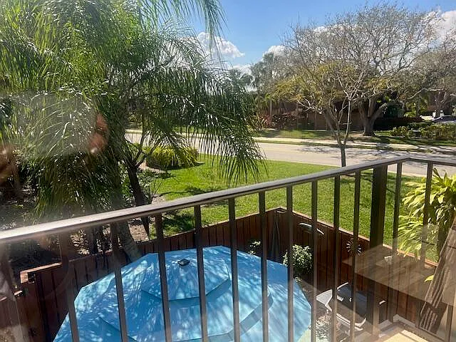 1424 14th Ct — Photo 19