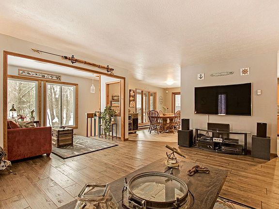 5th image of 16145 Red Pine Ct