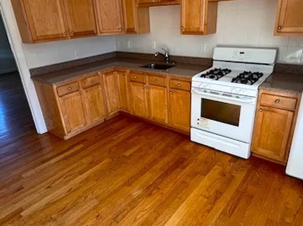902 Furnace Brook Pkwy APT 1R, Quincy, MA 02169