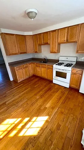 902 Furnace Brook Pkwy #1R Photo 1 902 Furnace Brook Pkwy #1R Photo 1